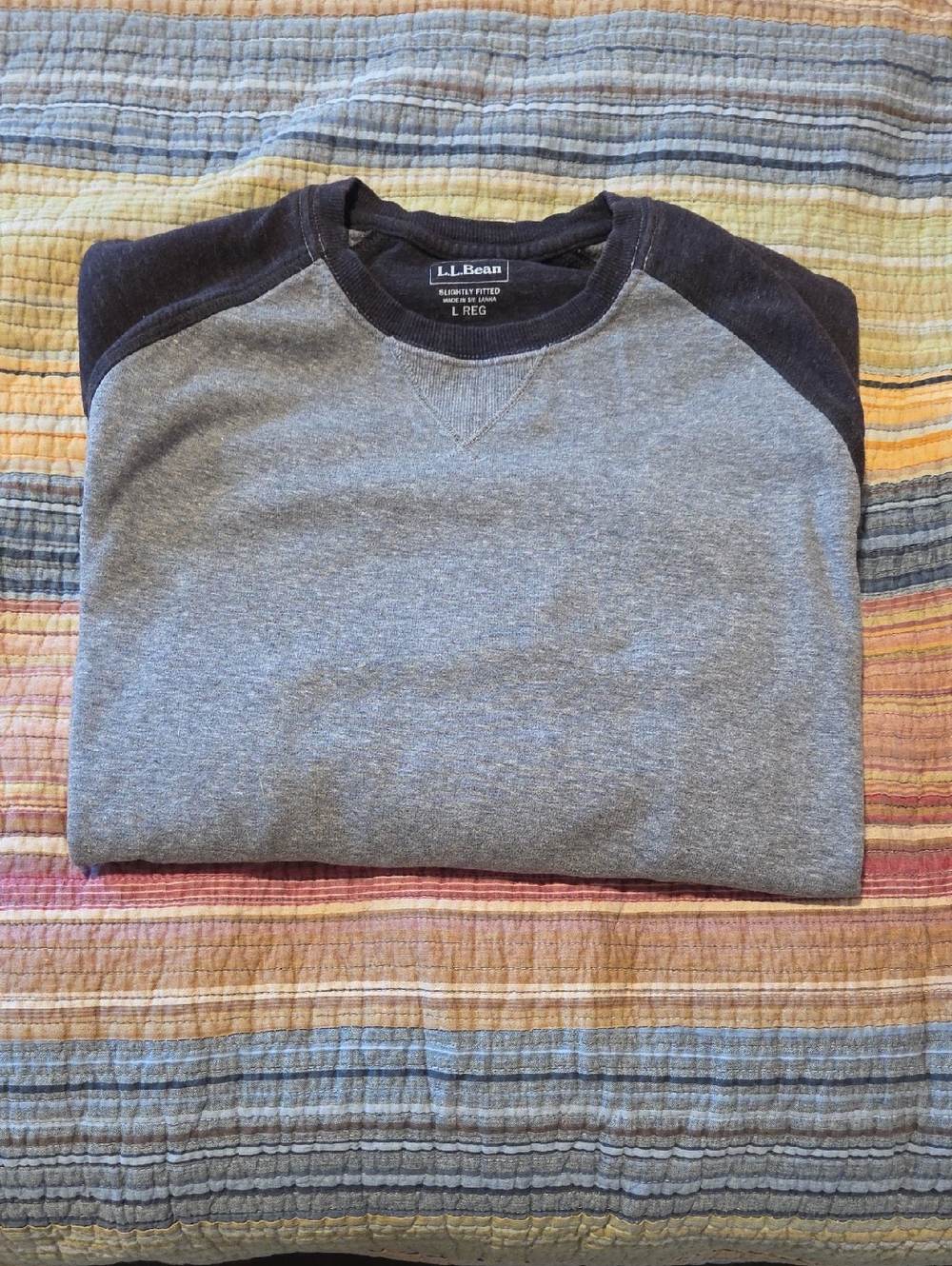 L.L. Bean Heather Gray Baseball Style Sweatshirt with Black Sleeves Men's Large